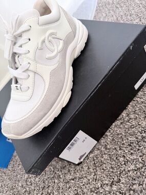 CHANEL Cream & Light Gray Leather Suede Chunky Sneaker